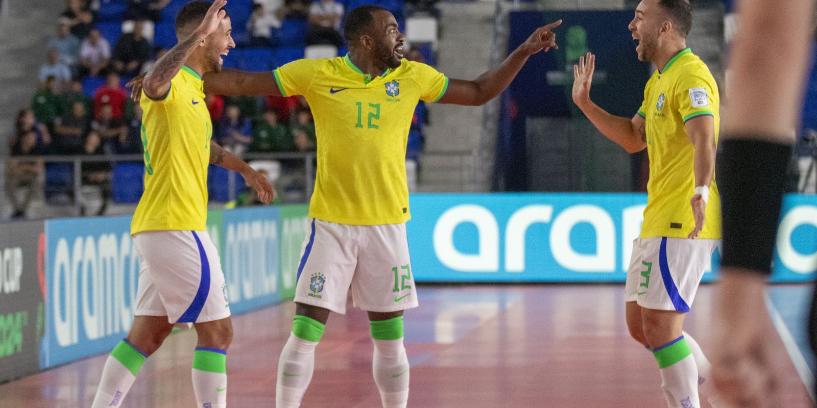 Futsal: Brasil fecha 1ª fase da Copa do Mundo com aproveitamento 100%