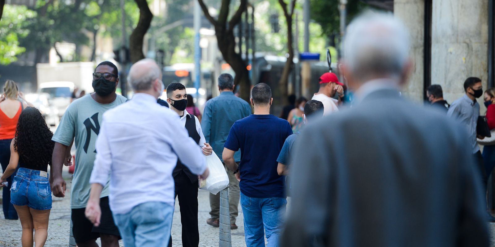 InfoGripe indica aumento de síndromes respiratórias por covid-19