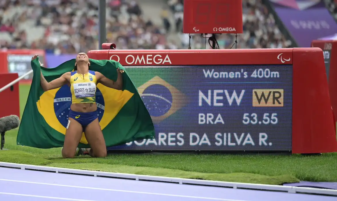 Atletismo brasileiro abre o sábado com quatro medalhas nas Paralimpíadas