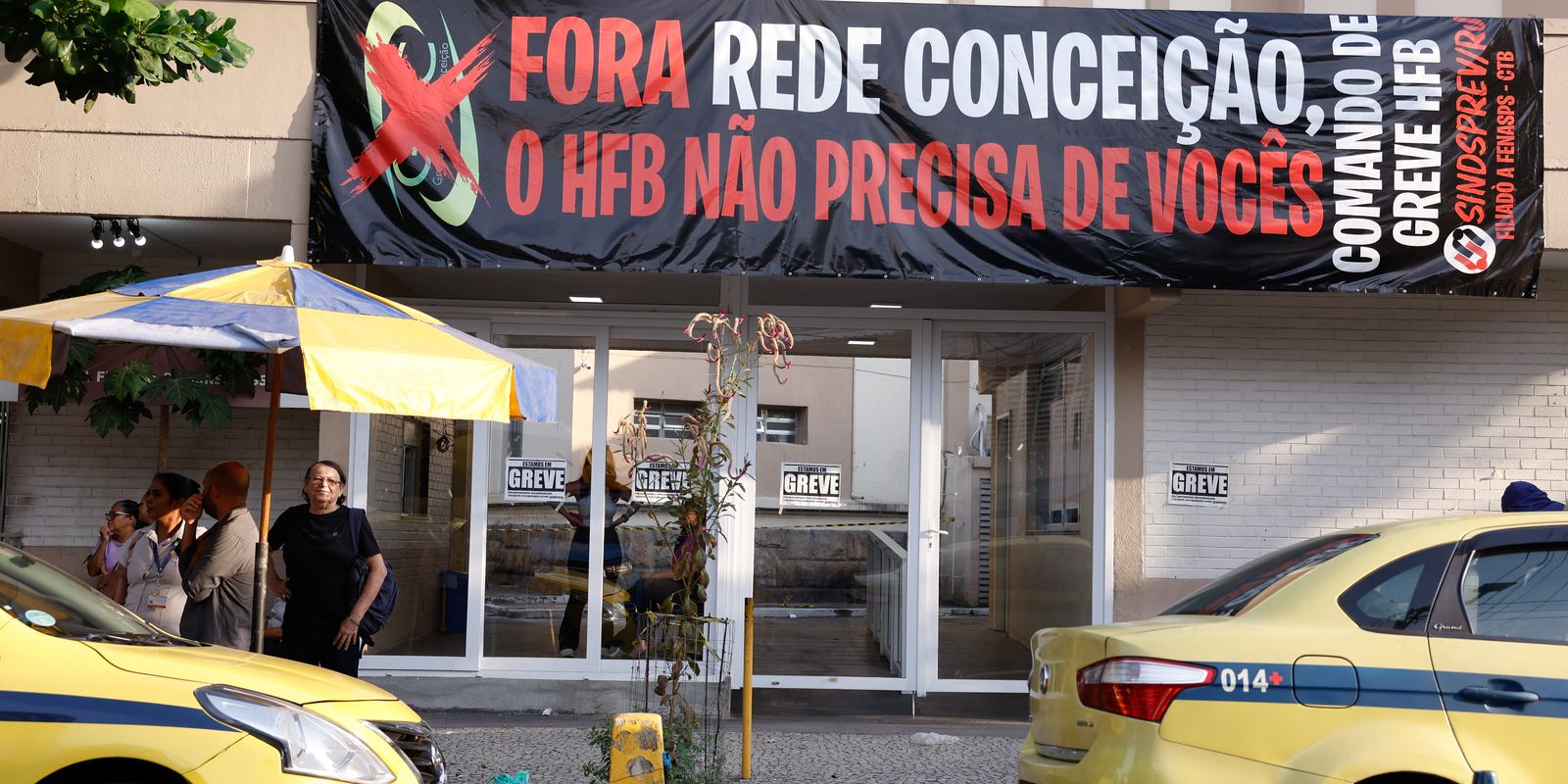 Manifestação impede entrada de nova gestão no Hospital de Bonsucesso