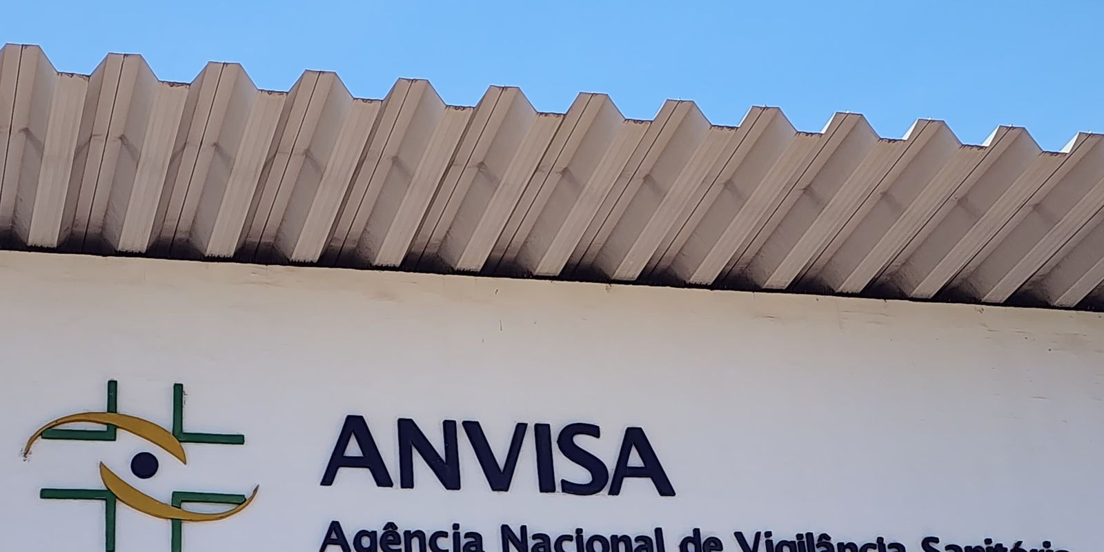 Anvisa interdita fabricantes de câmaras de bronzeamento na Grande SP