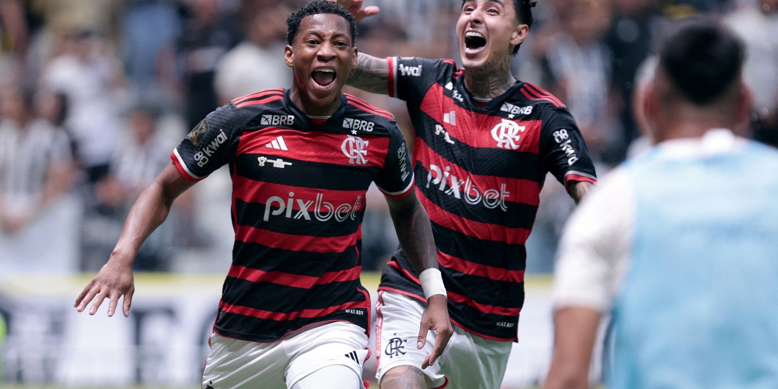 Flamengo vence Atlético-MG e fica com título da Copa do Brasil