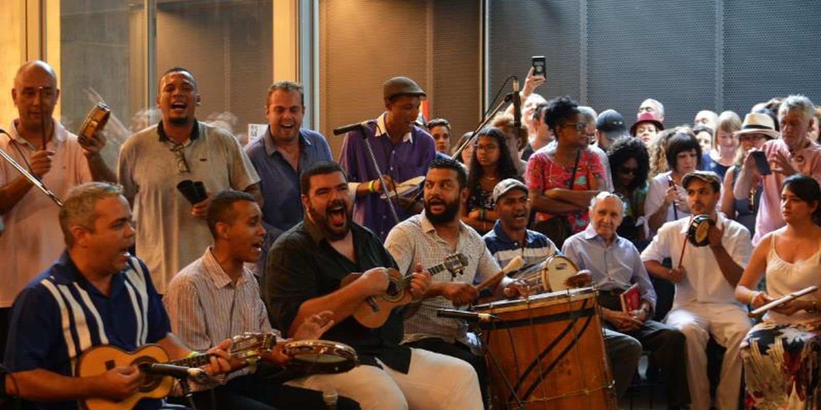 Brasil comemora Dia Nacional do Samba