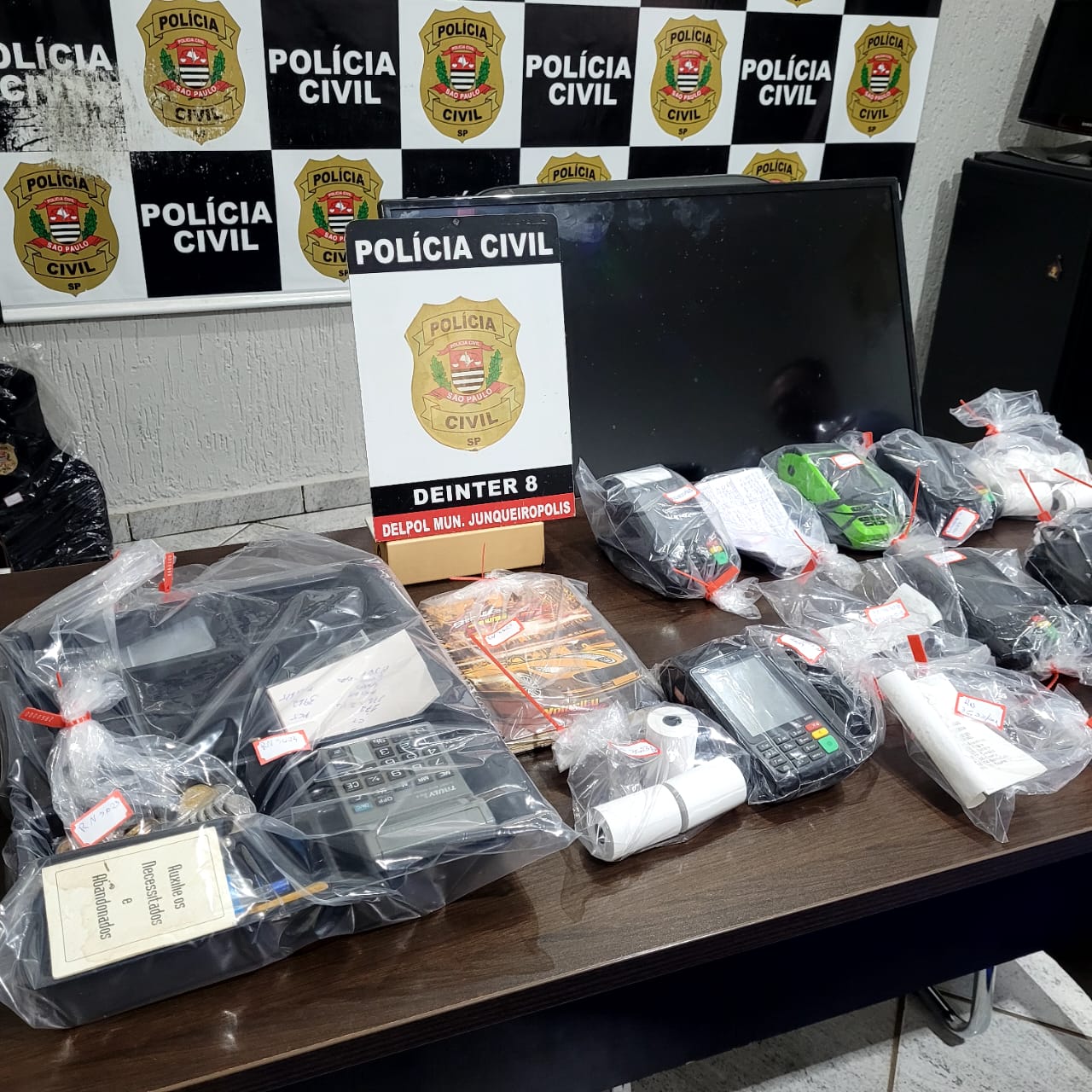 Polícia Civil apreende equipamentos de jogos de azar em estabelecimentos de Junqueirópolis