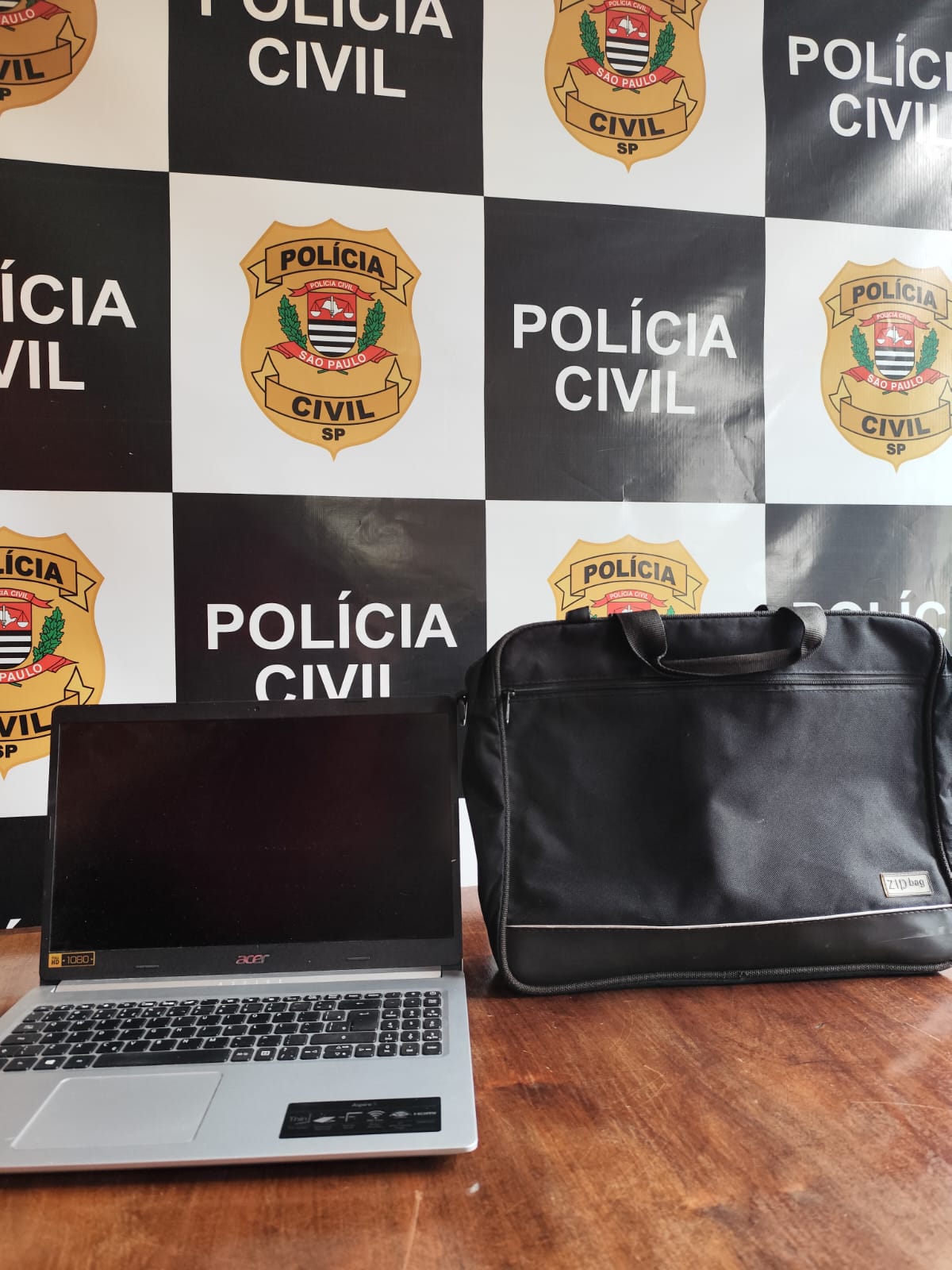 Polícia prende suspeito e recupera pertences roubados de professora de escola municipal de Prudente