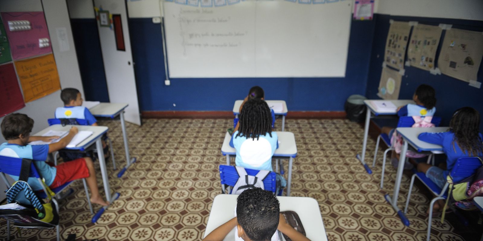 ONG Ação Educativa lança edital para projetos de igualdade de gênero