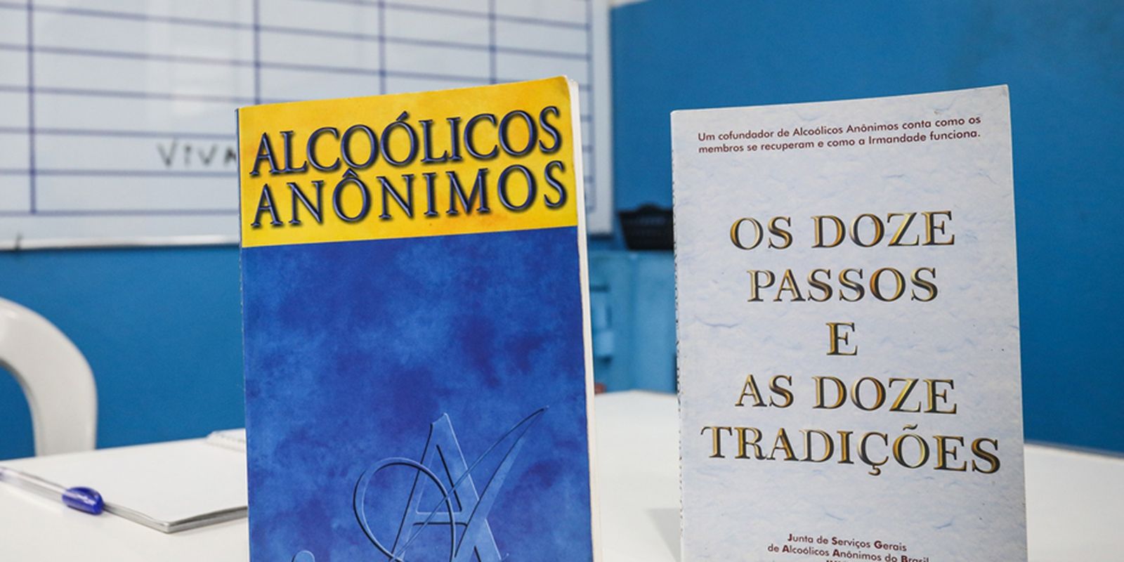 Aos 90 anos, Alcoólicos Anônimos tem maior participação feminina