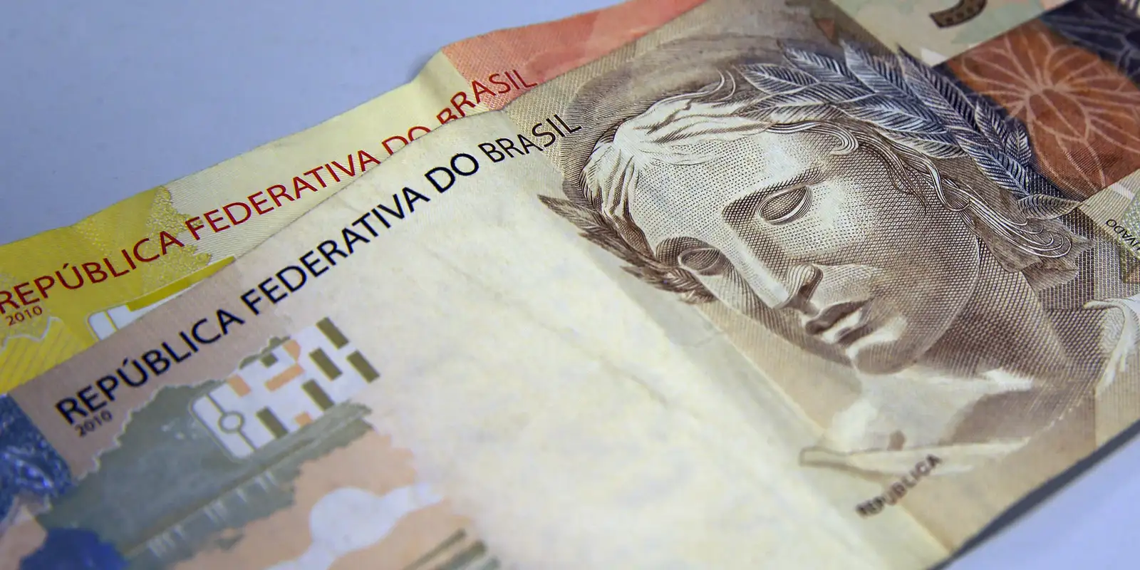 IOF: Representantes da indústria querem participar de ação no STF