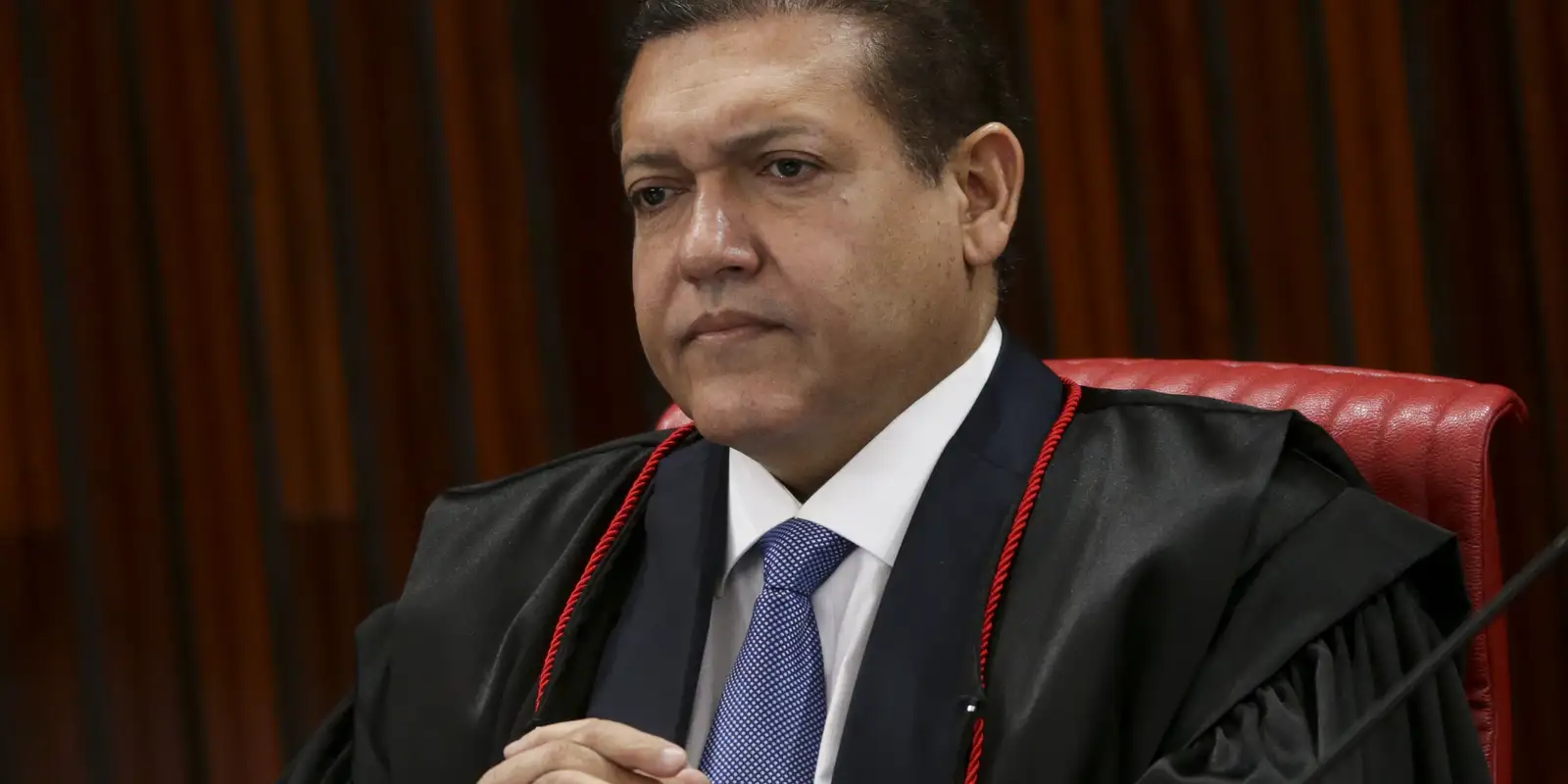 Nunes Marques inicia último voto sobre responsabilização das redes