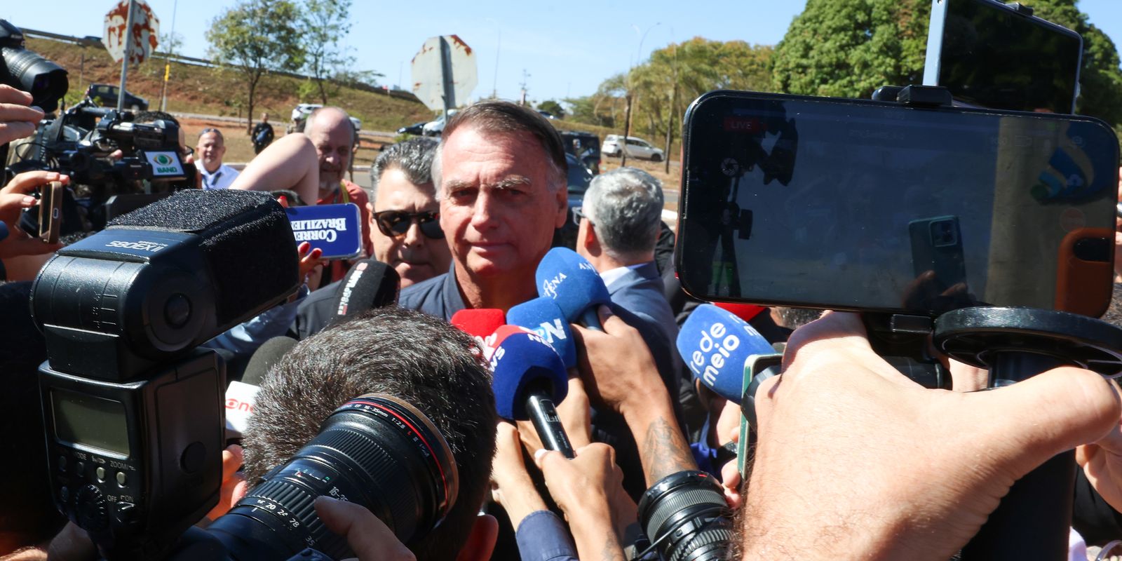 Maioria da 1ª Turma do STF vota por manter cautelares contra Bolsonaro