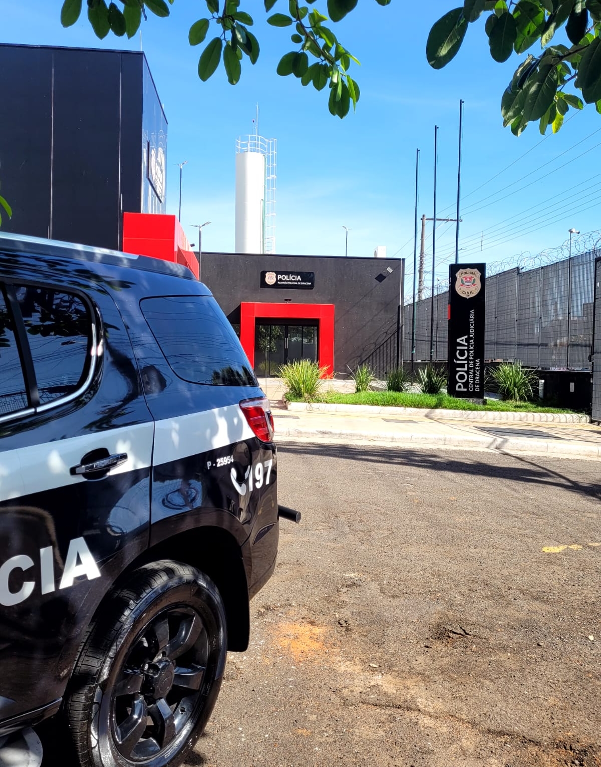 Homem com longa ficha criminal é preso por roubo após deixar o sistema prisional