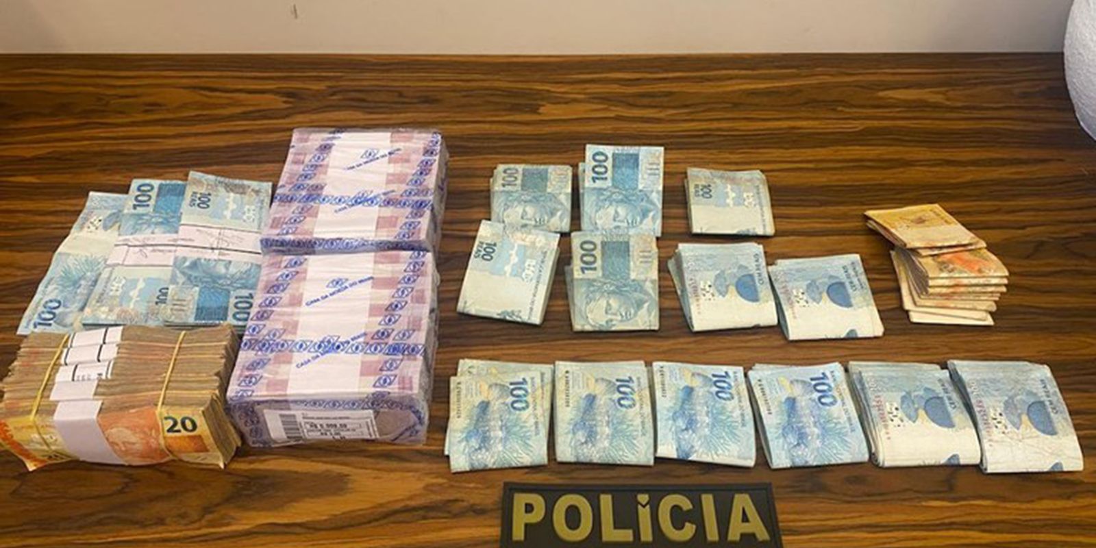 Polícia Federal investiga desvio de R$ 50 milhões da educação
