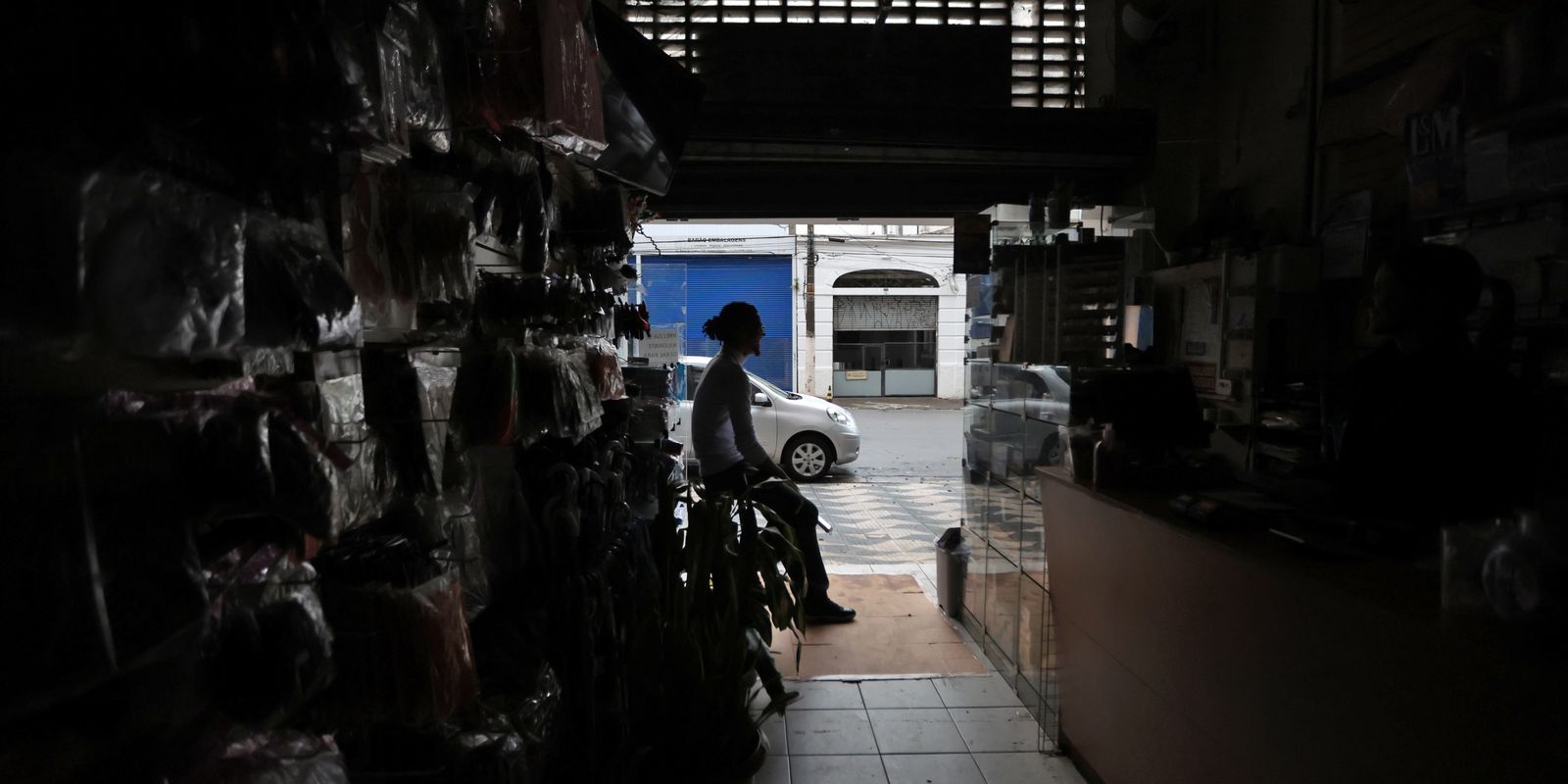 SP: Chuva, ventos fortes e queda de árvores deixam 900 mil sem energia