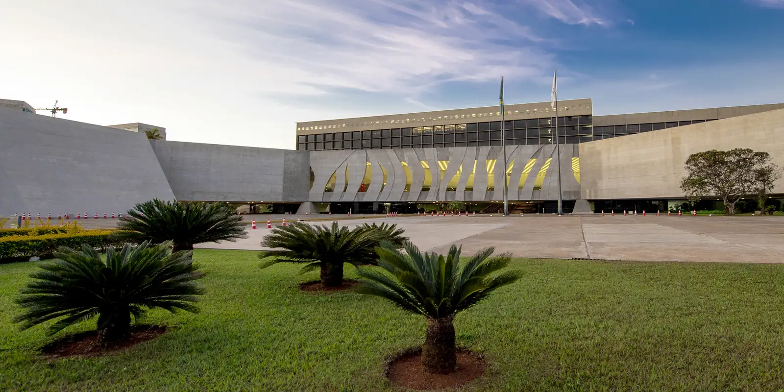 STJ suspende operações da Refinaria de Manguinhos, no Rio