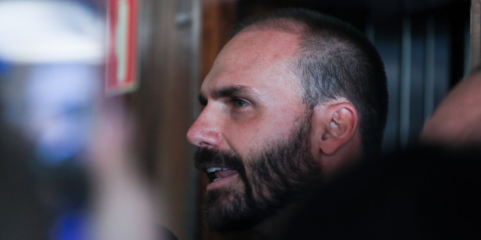 STF forma maioria para tornar Eduardo Bolsonaro réu no tarifaço