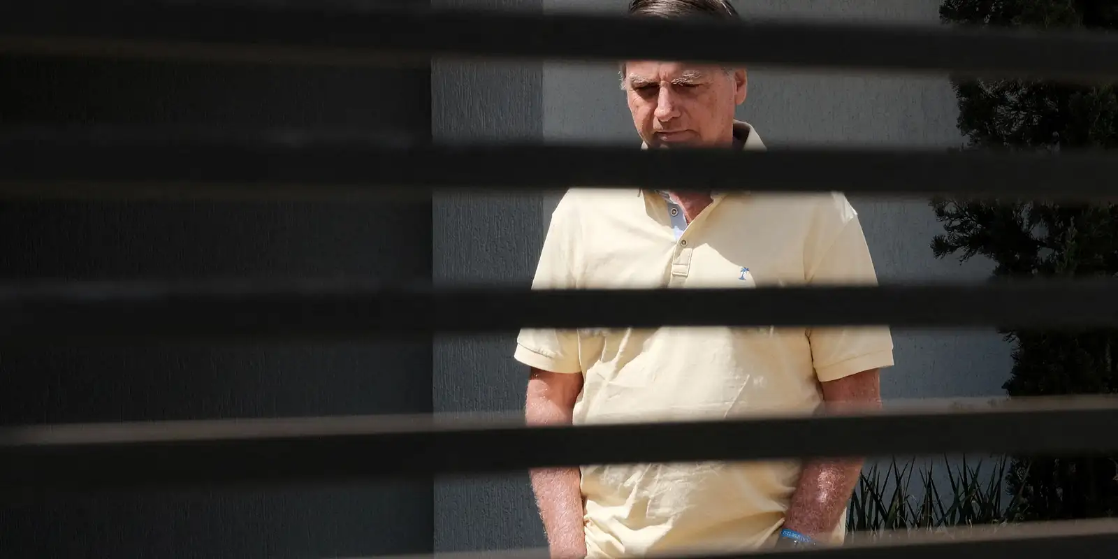 Bolsonaro pede autorização para fazer fisioterapia na prisão