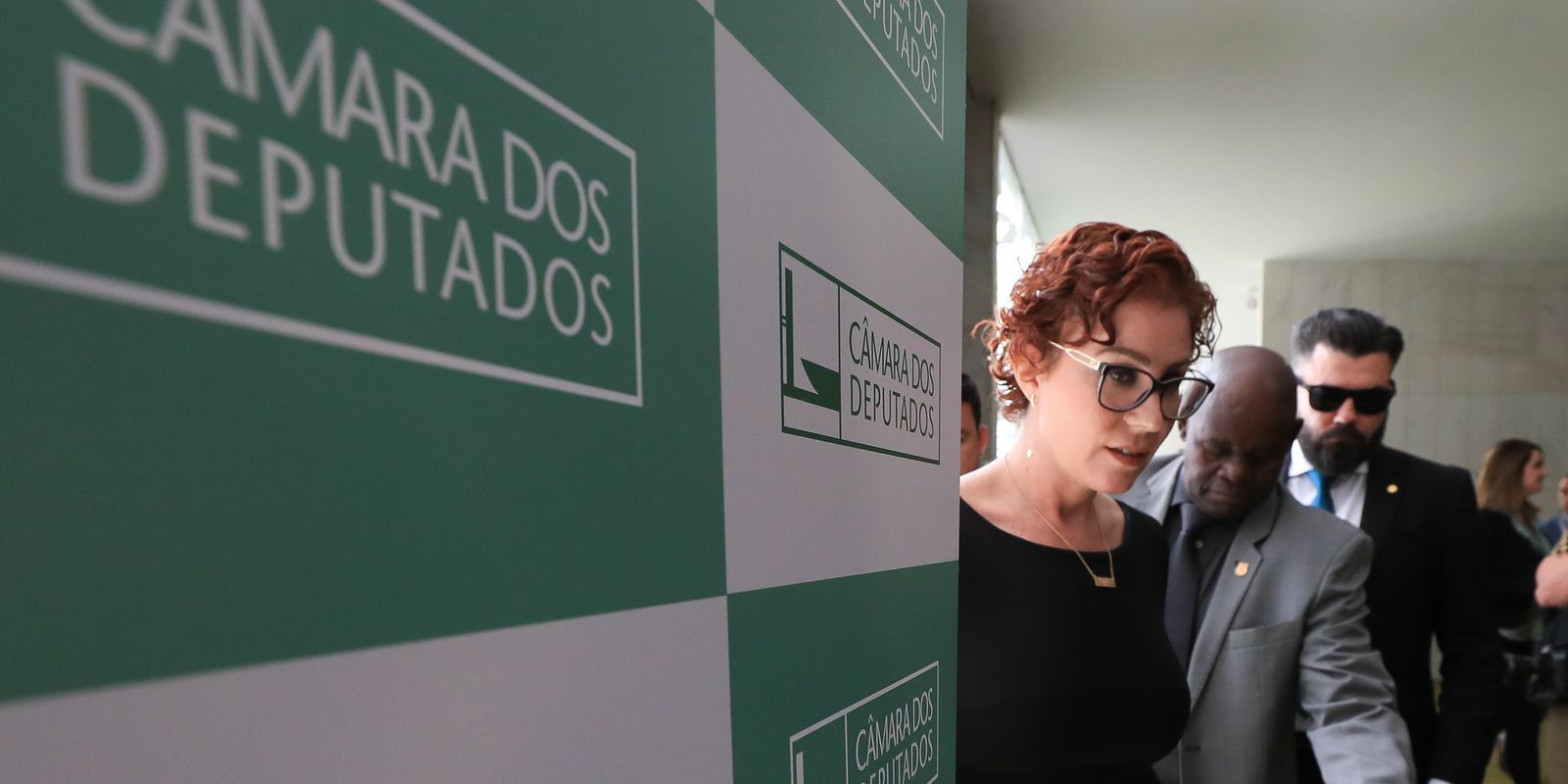Itália julga extradição de Carla Zambelli, nesta terça-feira