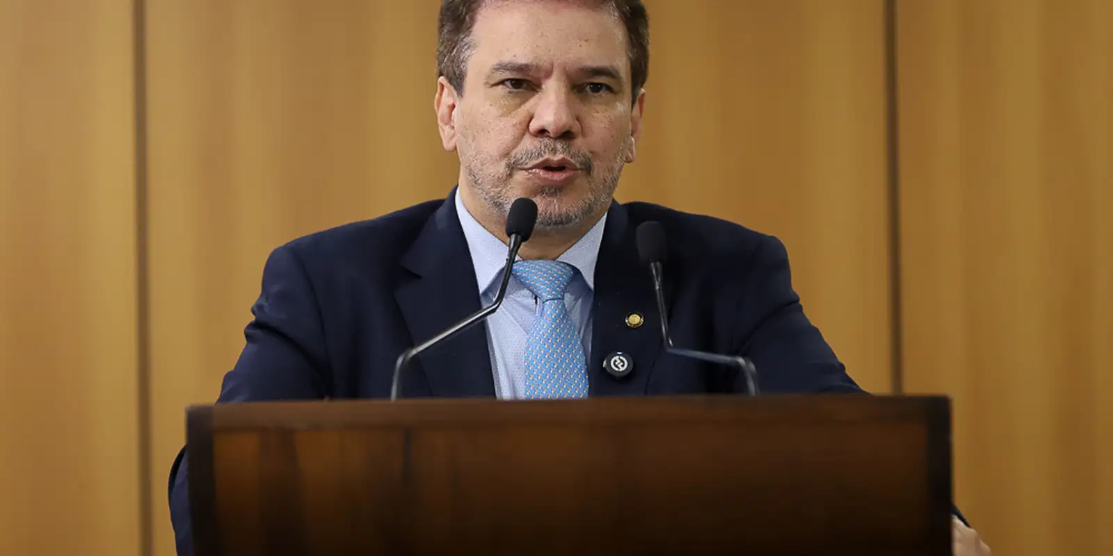 Ministro pede debate sobre recursos para combater crime organizado