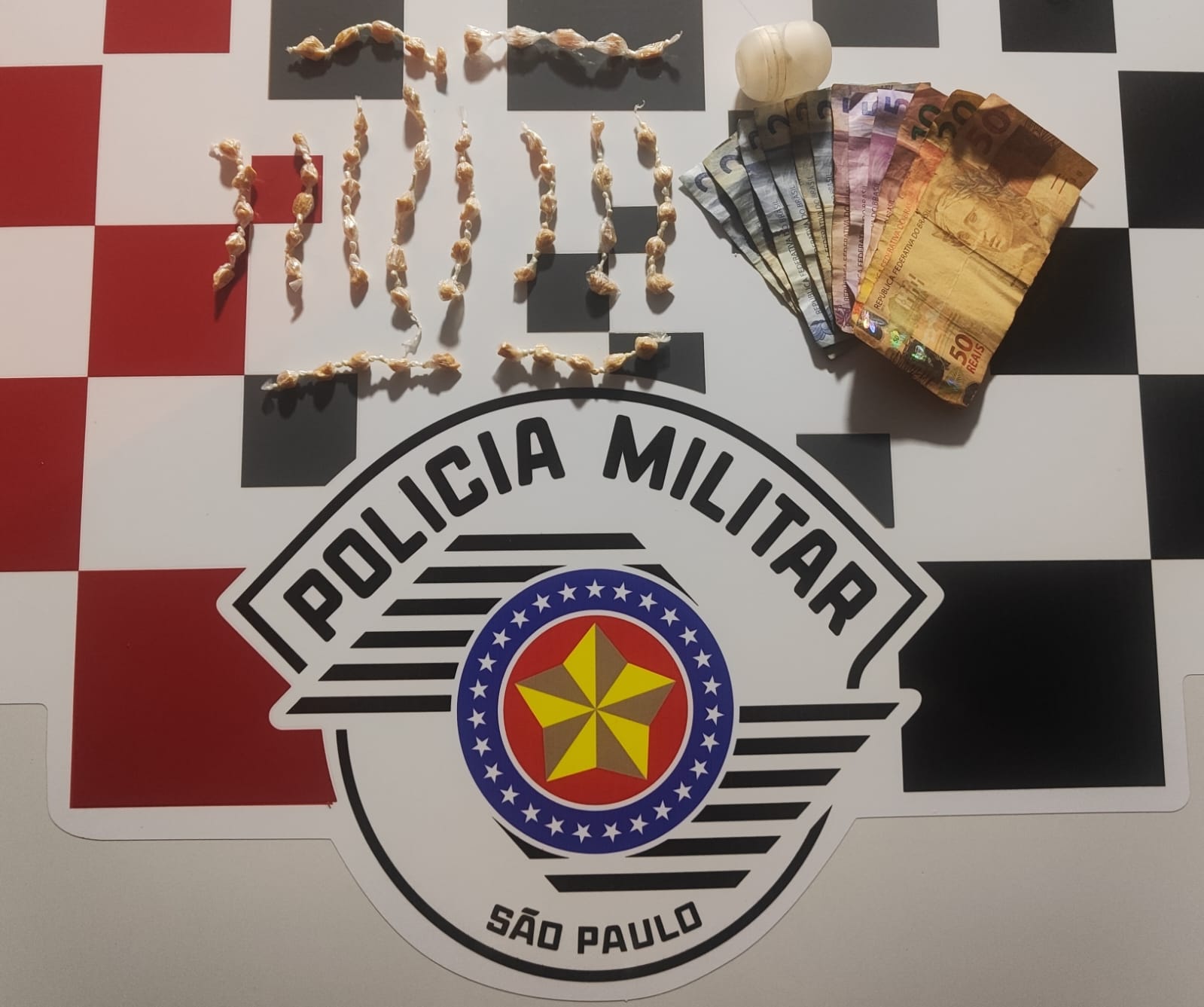 PM prende homem acusado por tráfico de drogas e atentar contra ex-esposa