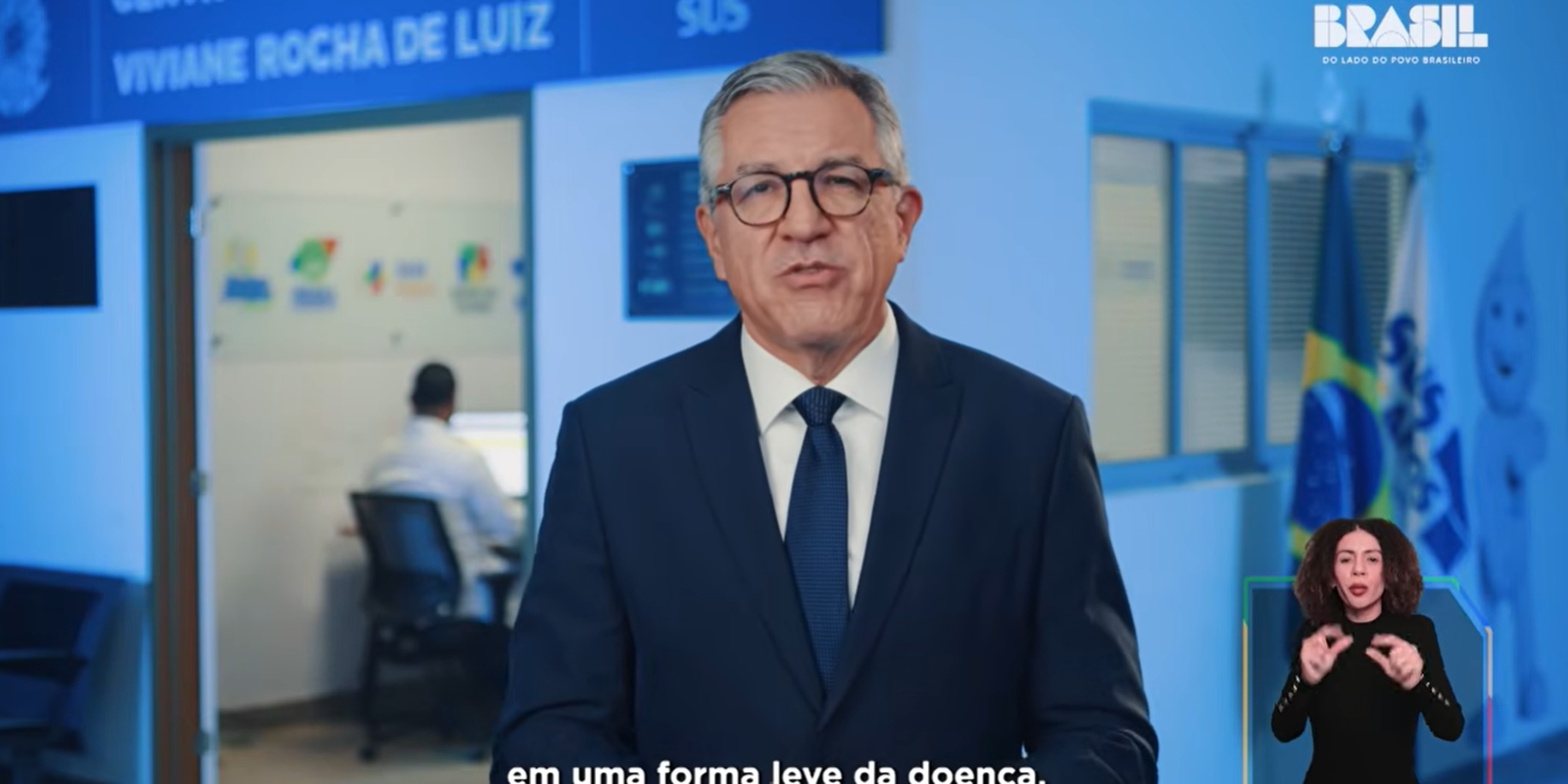 Dia D: “vamos vacinar antes de o inverno chegar”, diz Padilha